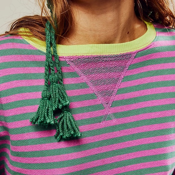 NWT Free People Classic Striped Oversized Crewneck Pink Combo Size Large - Picture 3 of 6